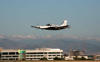 Charter aircraft Piper Seneca through Bendix Air Charter
