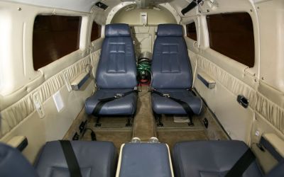 Charter aircraft Piper Seneca through Bendix Air Charter