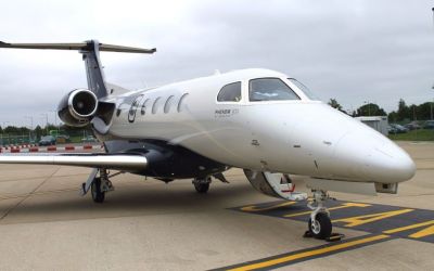 Chartra flygplan Phenom 300 genom Bendix Air Charter